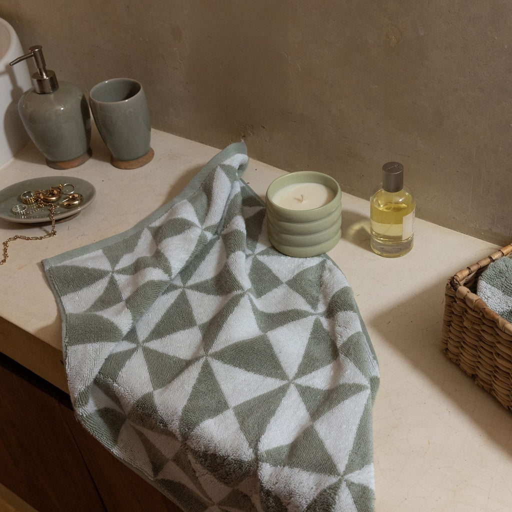 Umbra Australian Cotton Towels